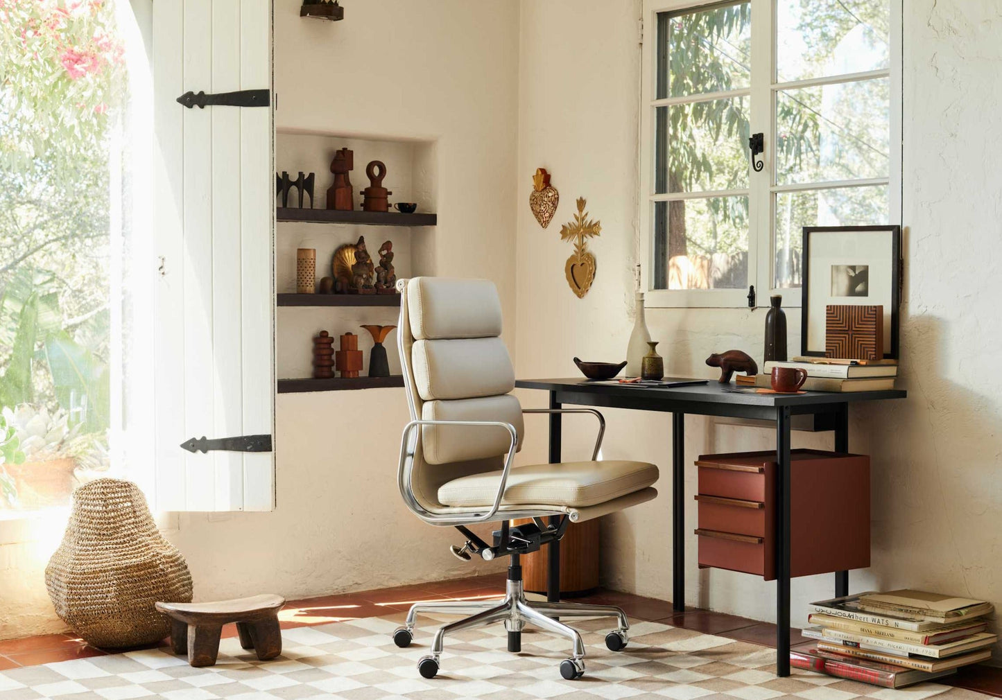 Eames Soft Pad Chair Office Chair - High Back